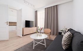 1 - Bedroom Apartment - Powisle 2